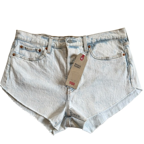 Custom Cutoff Levi’s Wedgie Skinny Shorts | NWT Size 14 W32 Light Wash - Picture 1 of 6